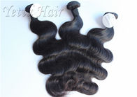 健康なマレーシア人の Remy の毛の織り方、黒人女性のためのねじれた巻き毛のバージンの毛
